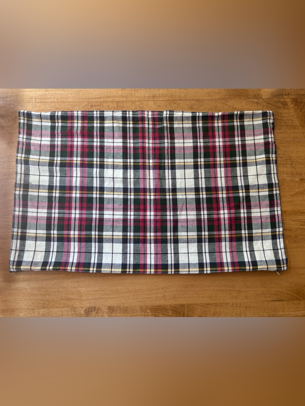 Pottery Barn Red Tartan Plaid Lumbar Pillow Cover w/Zipper Closure.